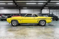1969-Chevrolet-Camaro-Daytona Yellow-690038-34.jpg